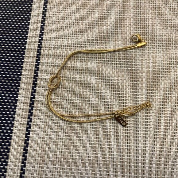 Neiman Marcus 14K Gold Plated Love Knot Dainty Snake Chain Infinity Bracelet - Picture 5 of 6
